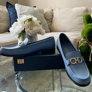 Women’s loafers